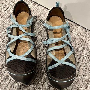 J-41 Vegan Gemini Jeep Engineered Traction Sole Brown/Tan/Baby Blue Mesh Sandal